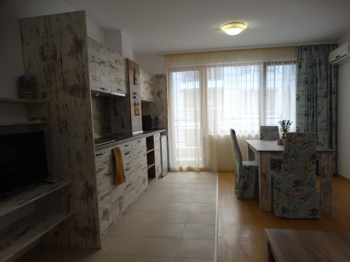 Lora Boutique Leilighet Pomorie Eksteriør bilde